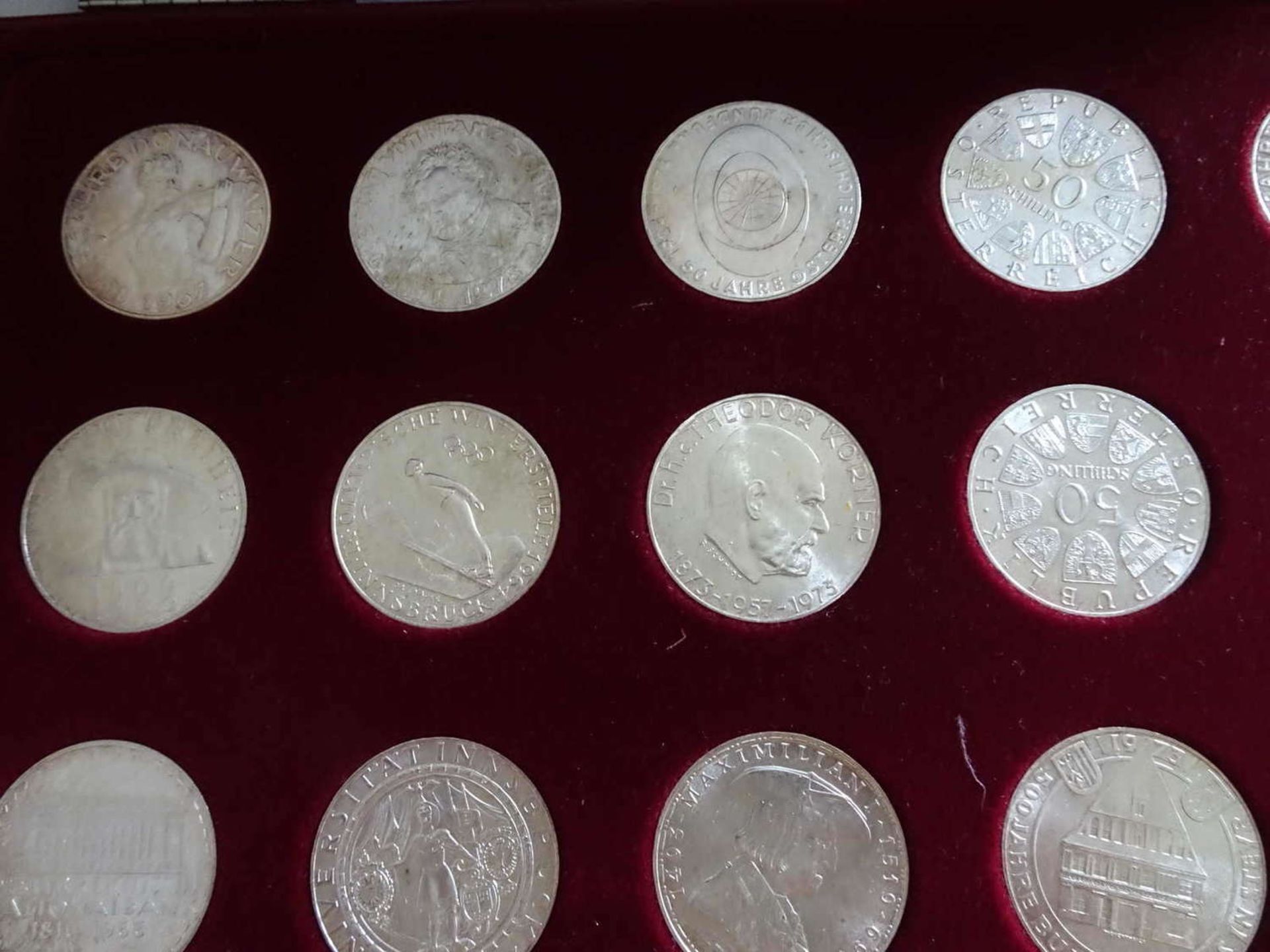 Lot of silver commemorative coins Austria, consisting of 19x 25 schillings, 21x 50 shillings, 6x 100 - Bild 4 aus 5