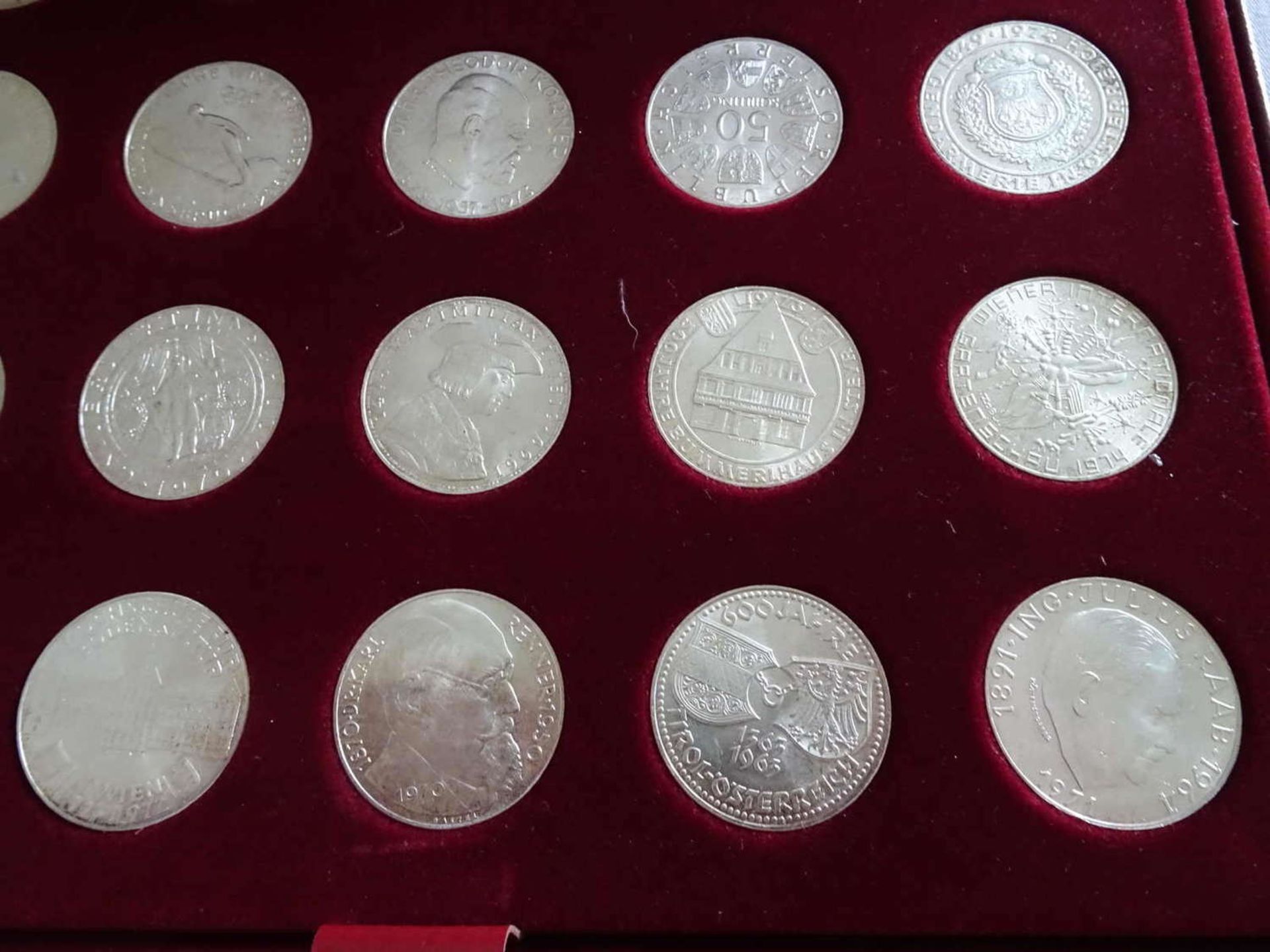 Lot of silver commemorative coins Austria, consisting of 19x 25 schillings, 21x 50 shillings, 6x 100 - Image 2 of 5