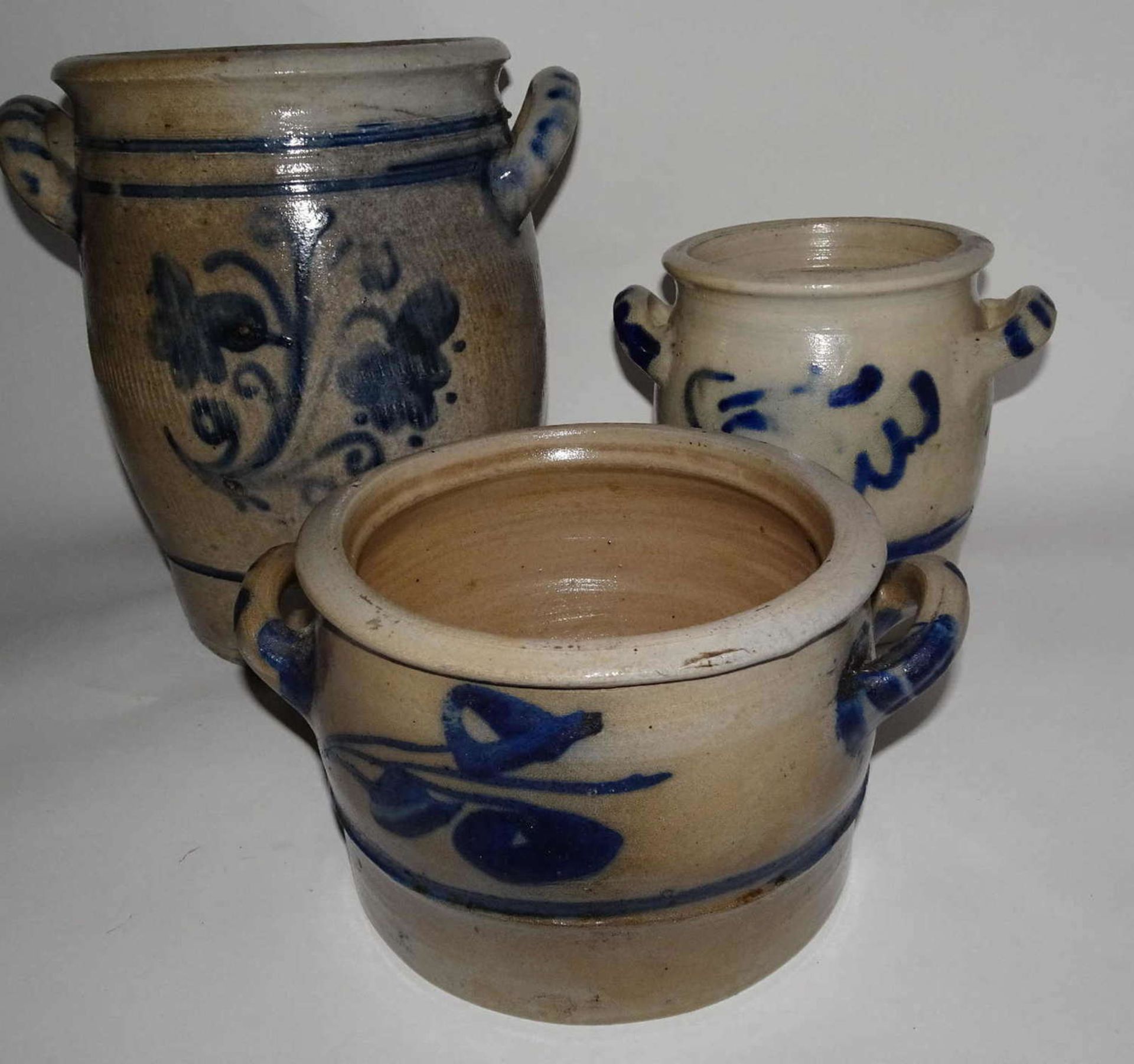 Lot of blue ceramic, altogether 3 parts, around 1910 - 1930 - Image 2 of 2