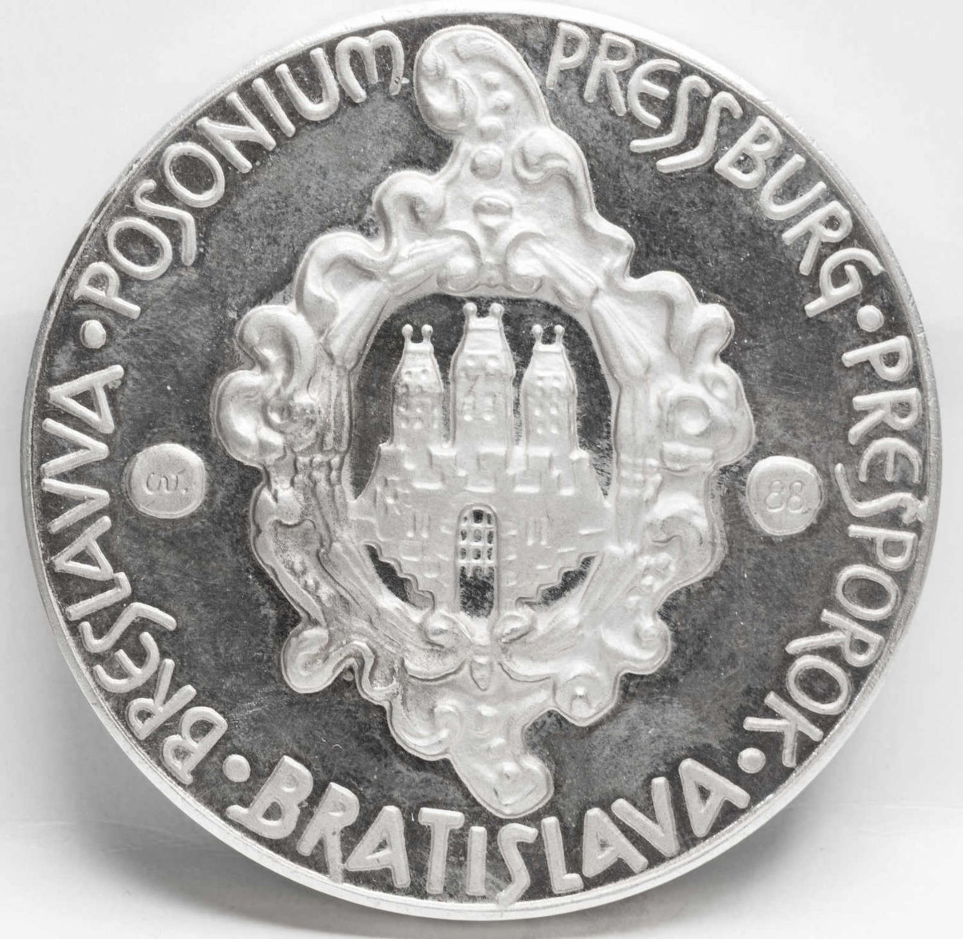 Medaille / Plakette 120 Jahre Museum Bratislava. Durchmesser: ca. 59,7 mm, Gewicht: ca. 97,3 g. - Bild 2 aus 2