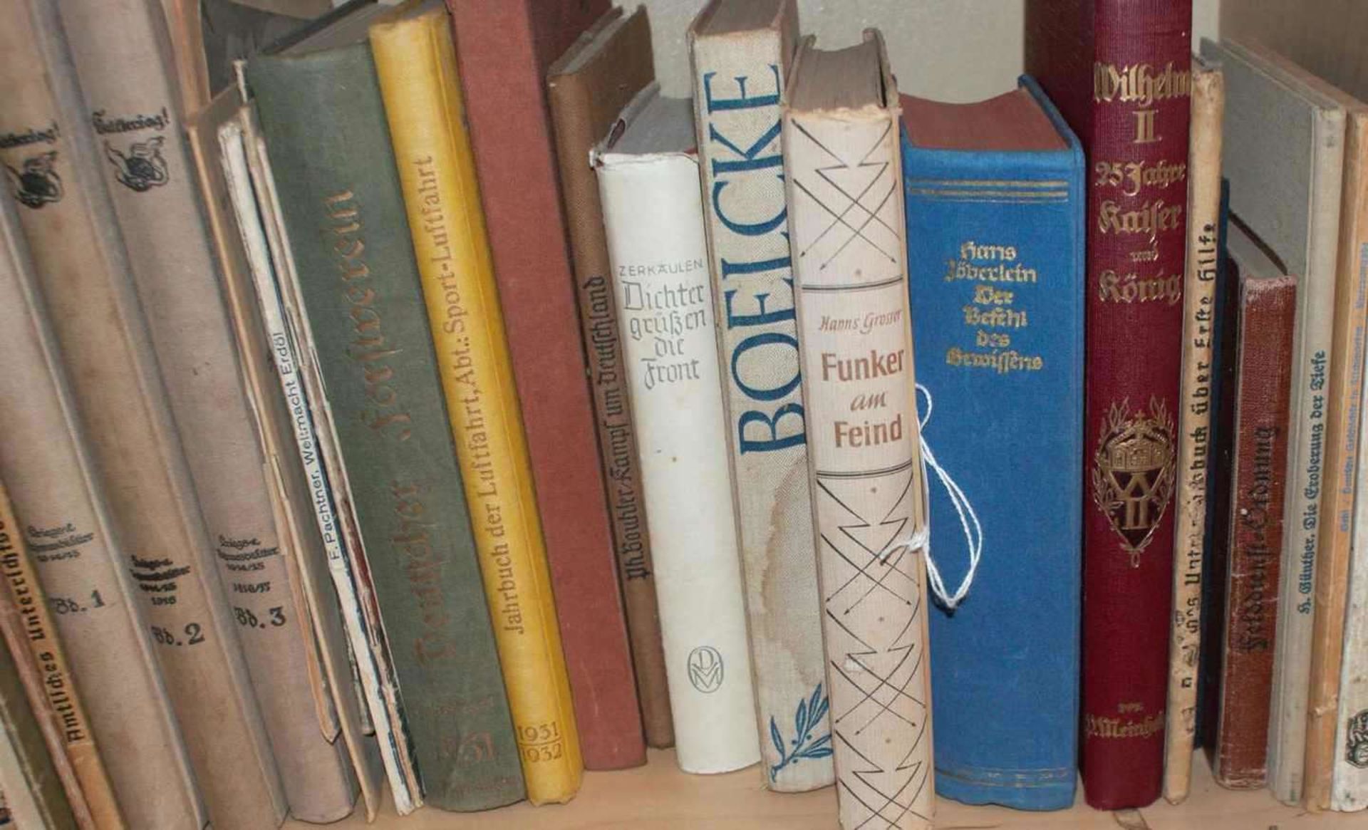 Lot of books on German history etc. Please visit!Lot Bücher zum Thema Deutsche Geschichte etc. Bitte - Image 2 of 2
