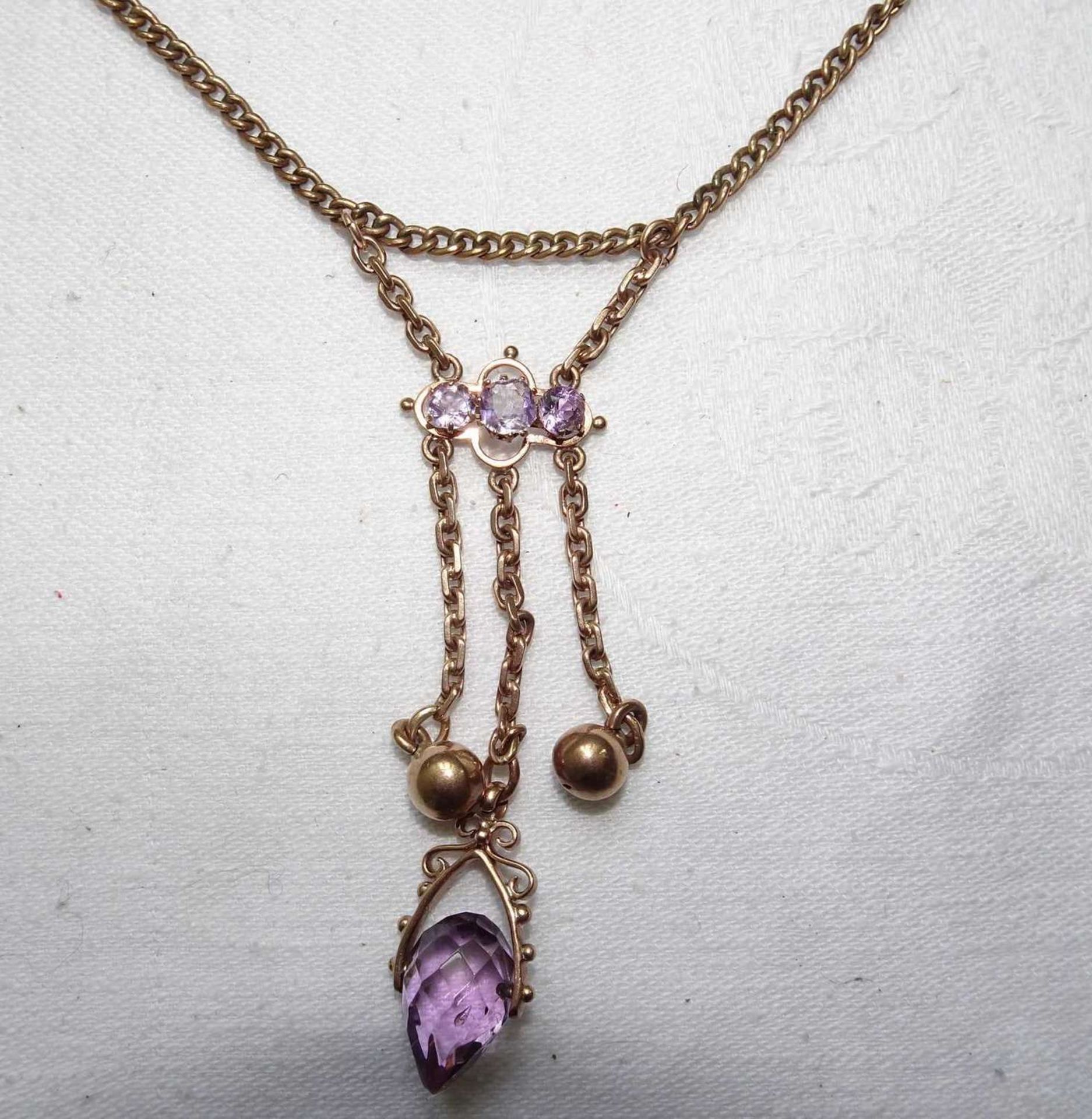 Art Nouveau necklace, with suspension. Set with amethysts. Length about 48 cmJugendstil Collier, mit - Image 2 of 3