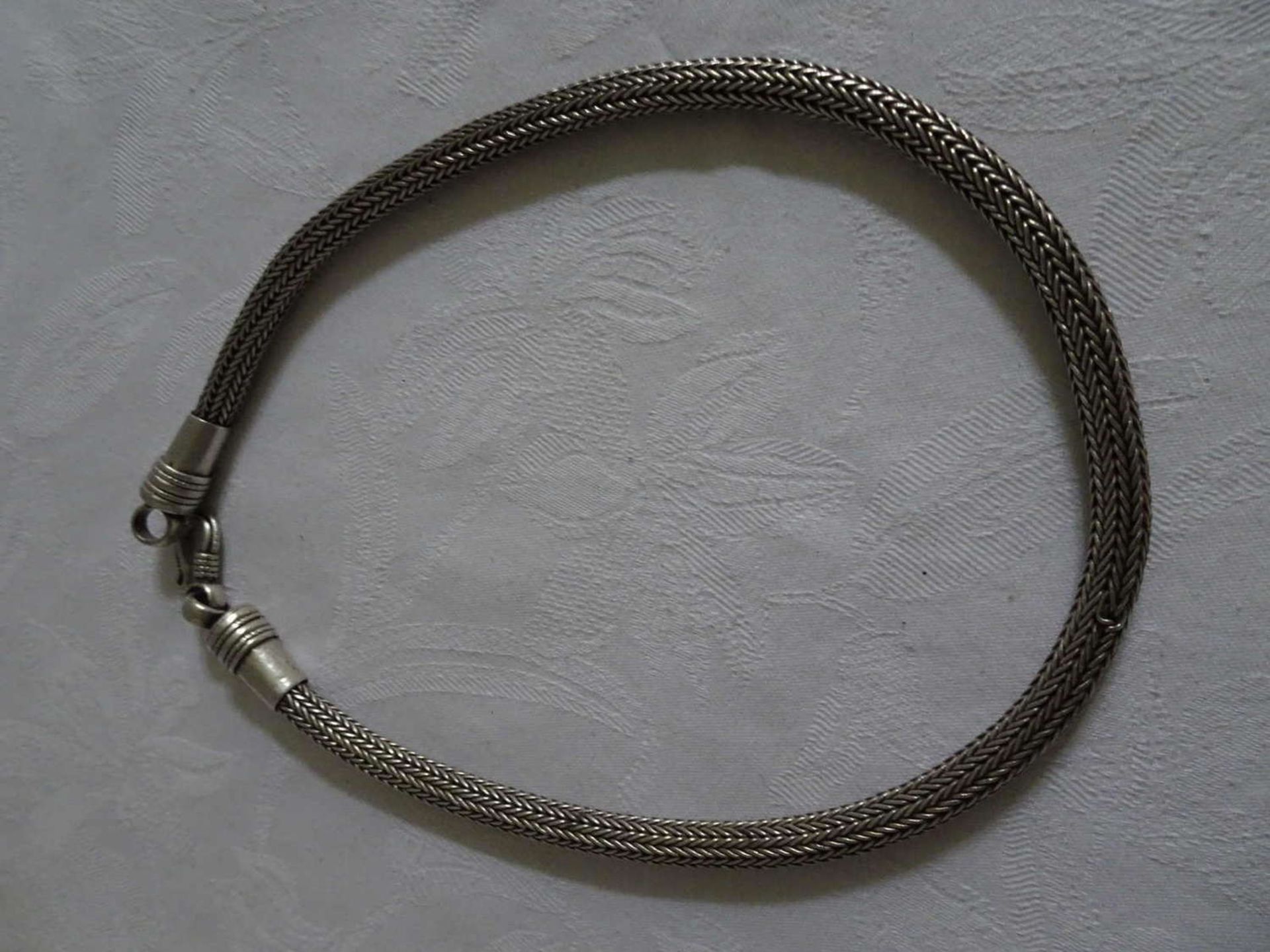 Chain, silver, length about 45 cm. Weight approx. 94.6 gr.Kette, Silber, Länge ca. 45 cm. Gewicht
