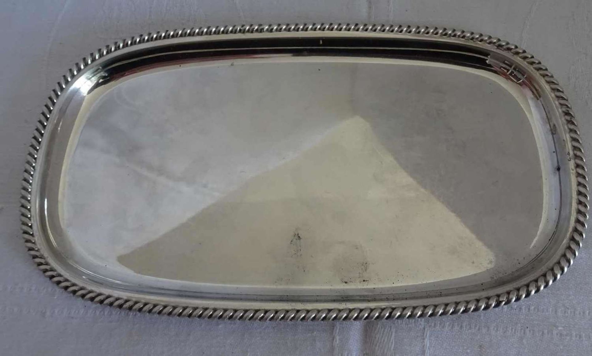Small silver tray by Wilkens, cord edge. Hallmarked Wilkens, 835, model no. 8040. Dimensions: length - Bild 2 aus 3
