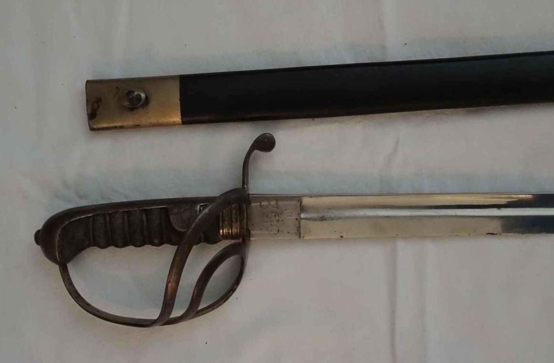 Cavalry saber Prussia, very good condition. Engraving 392 at the end of the blade. Overall length - Bild 2 aus 4