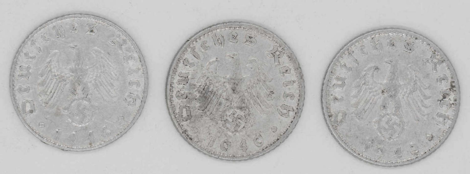 Deutsches reih 1940/44, drei 50 Pfennig - Münzen: 1940 D und G und 1944 B. Erhaltung: ss.Deutsches - Bild 2 aus 2