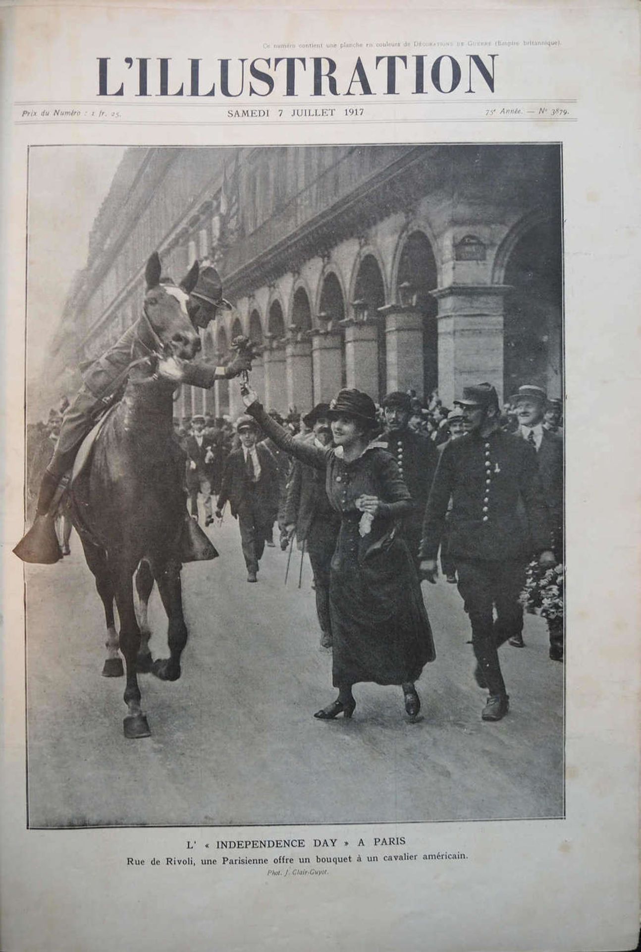 L'Illustration, different magazines tied to the book. Vintage 1917, different editions. Lots of