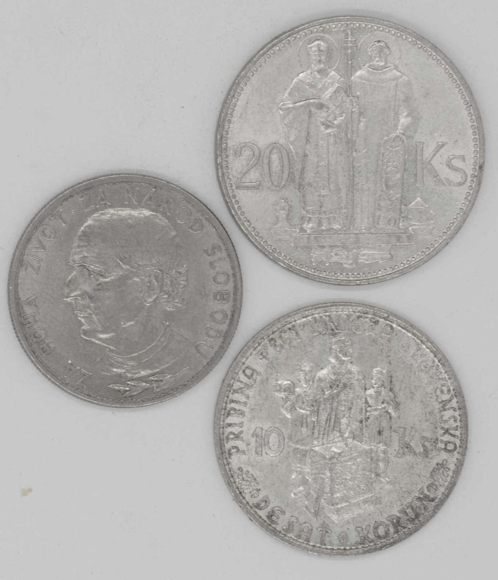 Slowakei 1939/44, Lot Münzen bestehend aus 1941 20.- Kronen - Silbermünze, 1944 10.- Kronen -