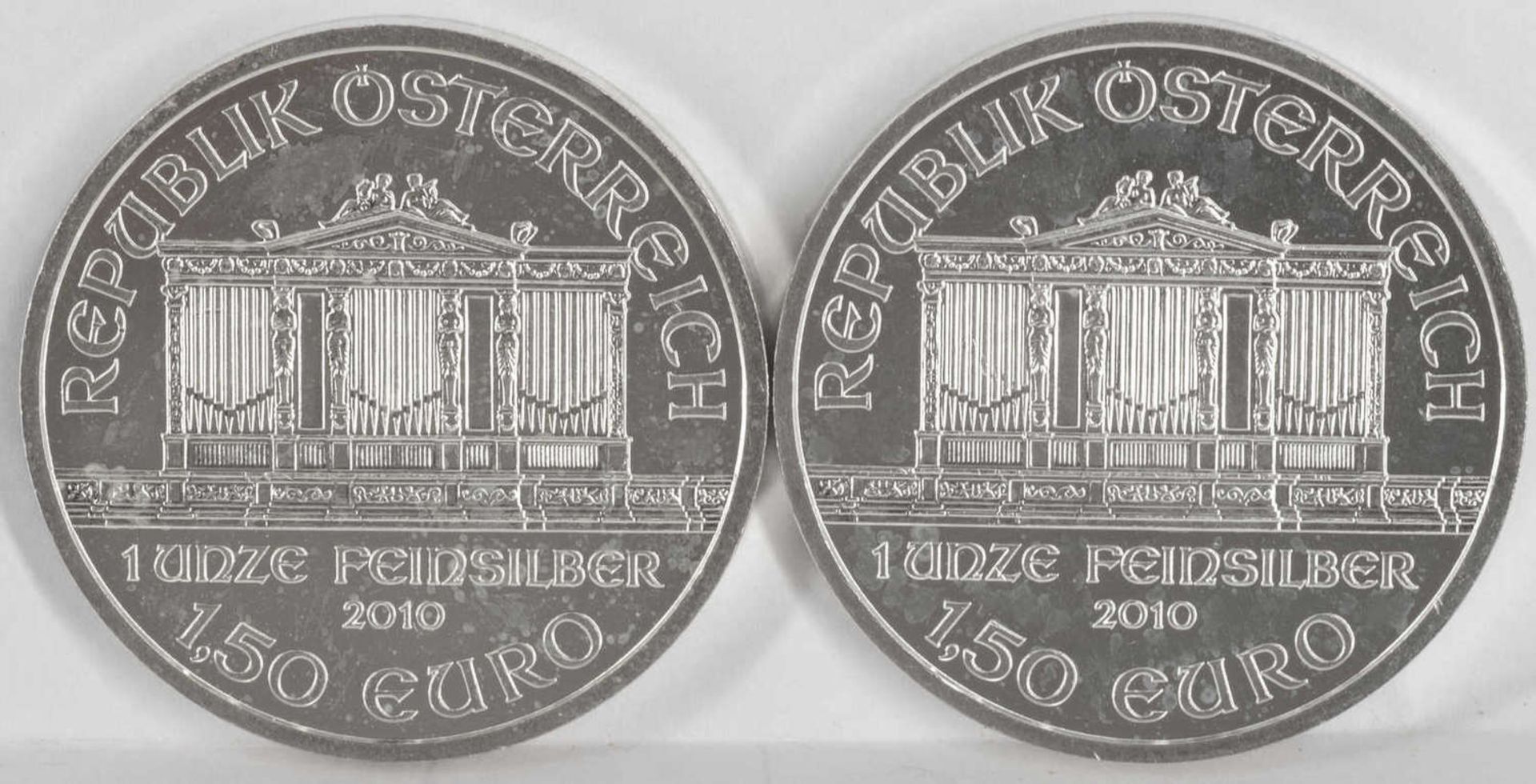 Österreich 2010, 2 x 1,5 Euro - Silbermünzen "Wiener Philharmoniker". Silber. Gewicht: 1 oz.