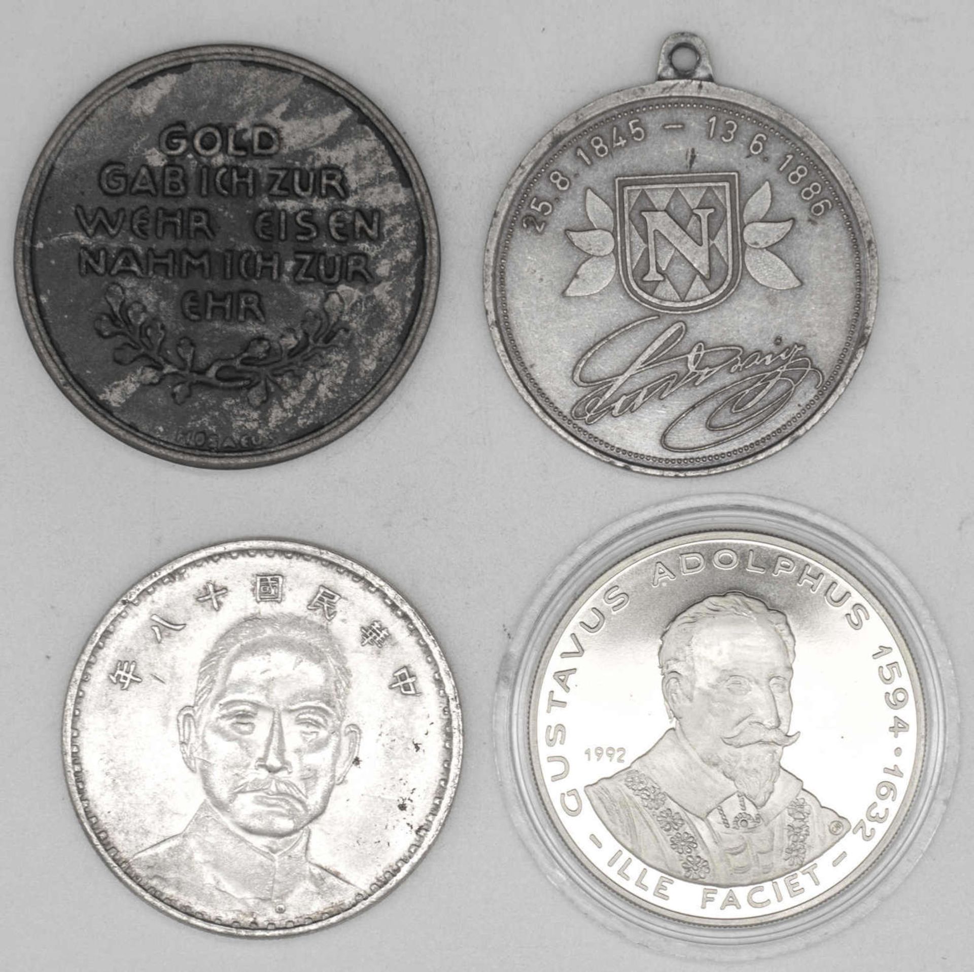 Lot Medaillen/Münzen, verschiedene Anlässe, dabei "In eiserner Zeit 1916, König Ludwig II., Schweden