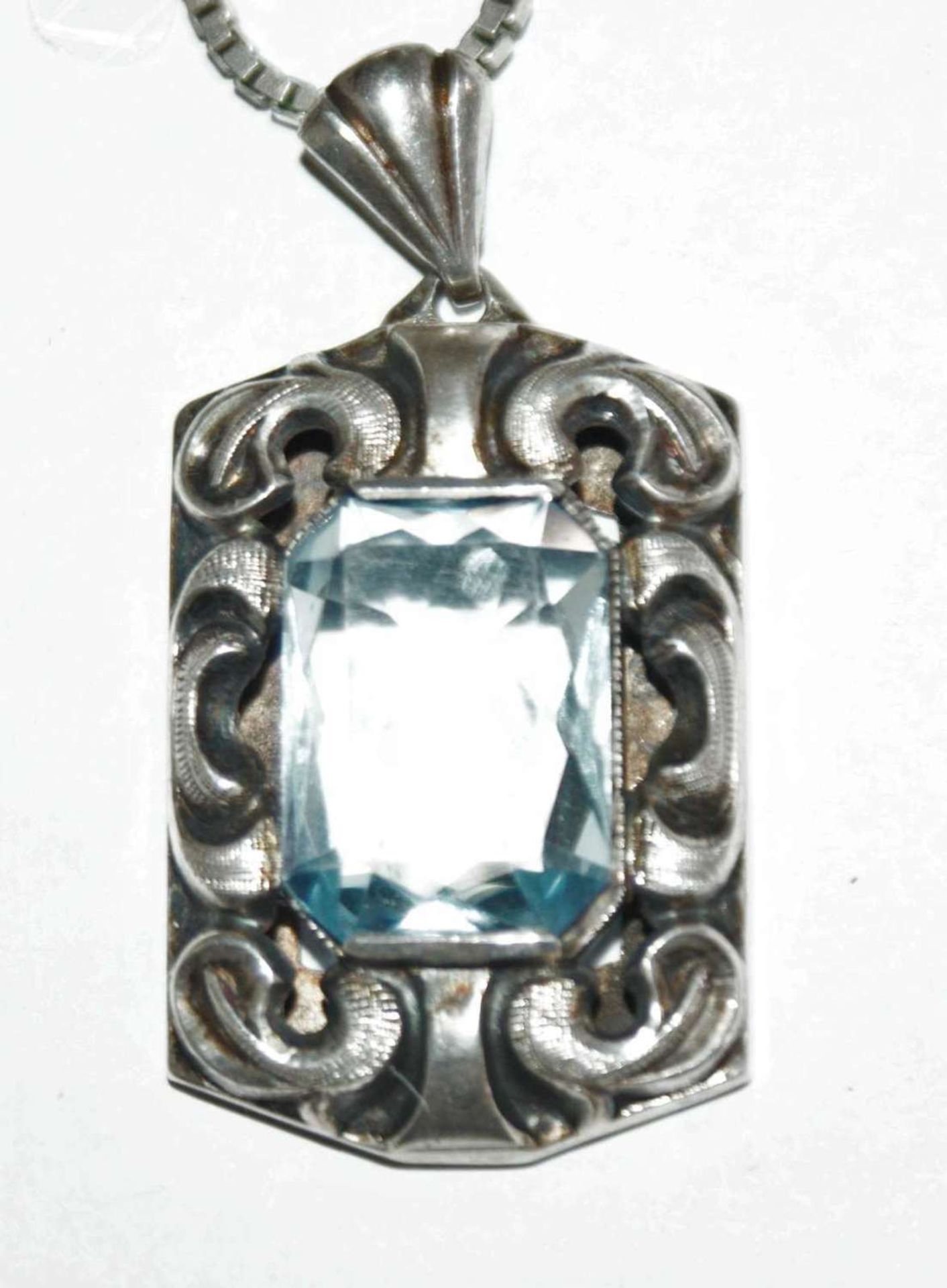 großer Anhänger besetzt mit Blautopas, 835er Silber Montur an 925er Silberkette.large pendant set - Bild 2 aus 2