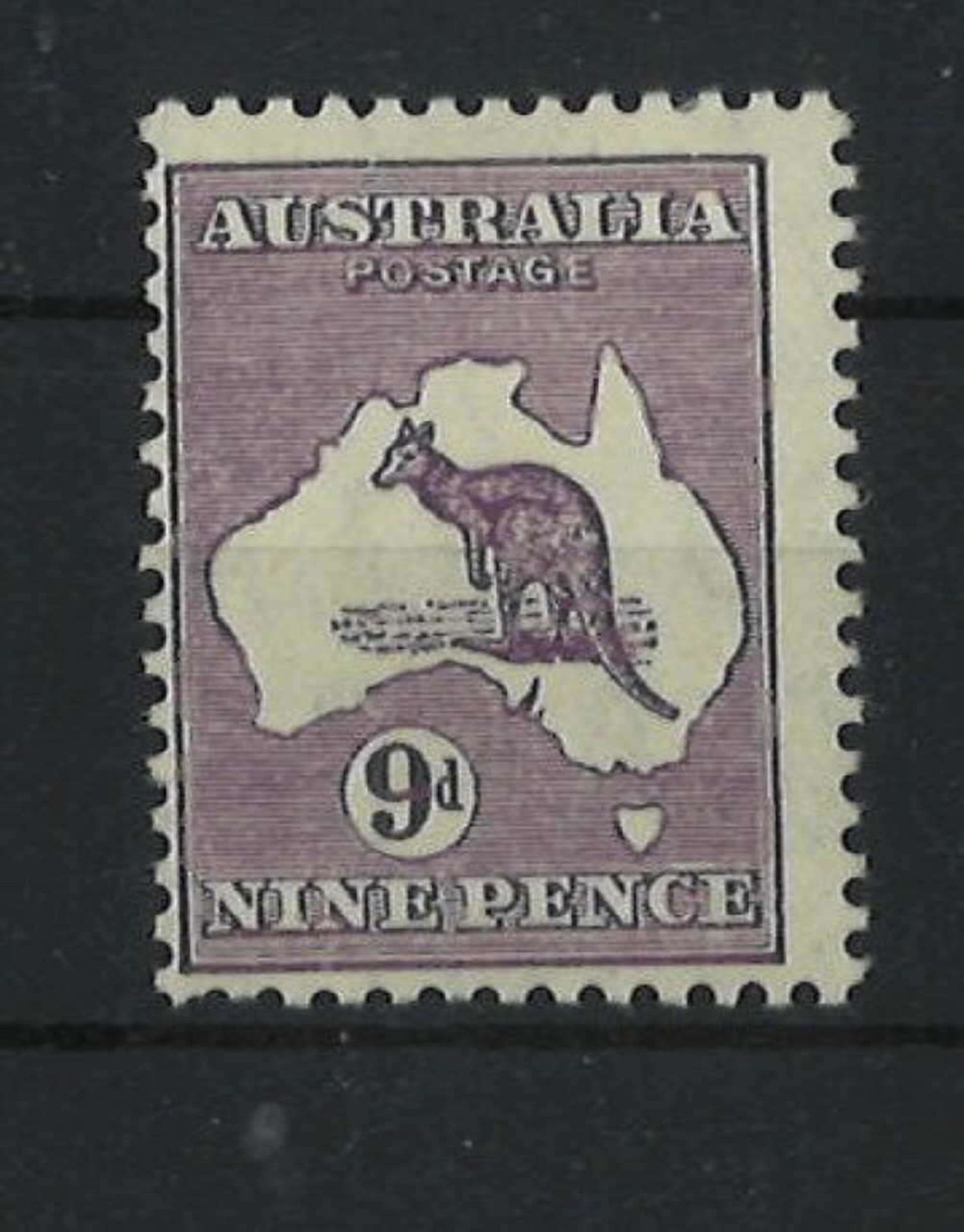 Australien 1913, 9 Pence violett, Michel Nr. 12 II x, ungebraucht. Michelwert 100 EuroAustralia