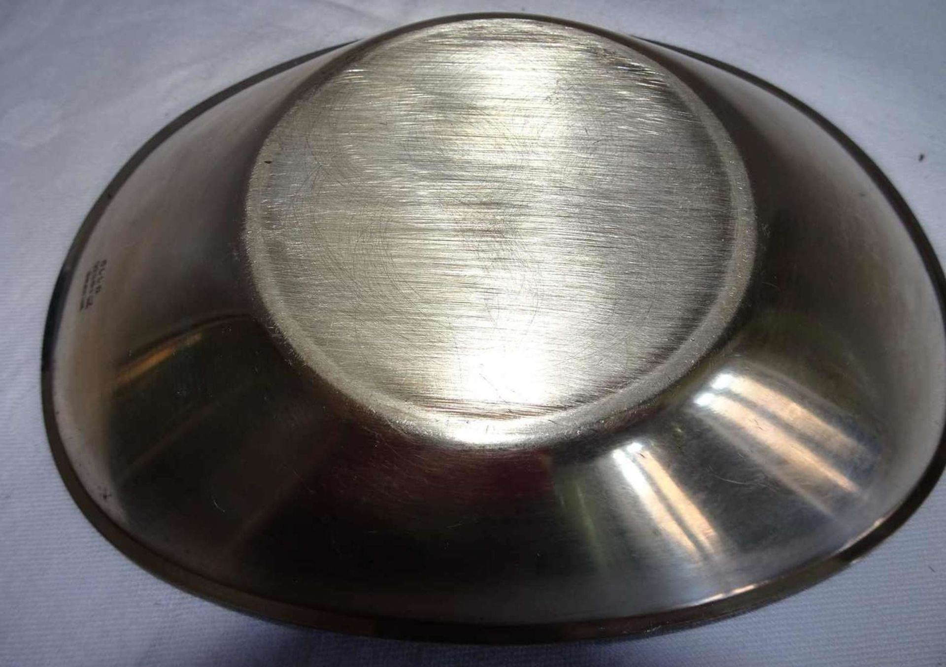 Silberschale, gemarkt mit Wilkens, Mod. Nr. 8110, 835er Silber. Gewicht ca. 93,7 gr.Silver bowl, - Bild 3 aus 3