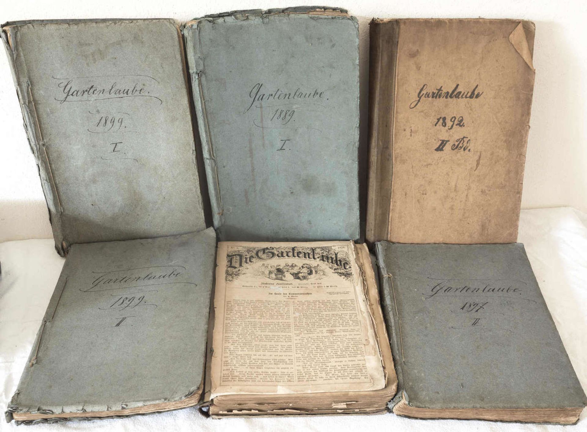 Gartenlaube - Konvolut sechs Bücher, Jahrgänge: 1879, 1889, 1892, 1897 Bd. 1 + 2 und 1899. Mit
