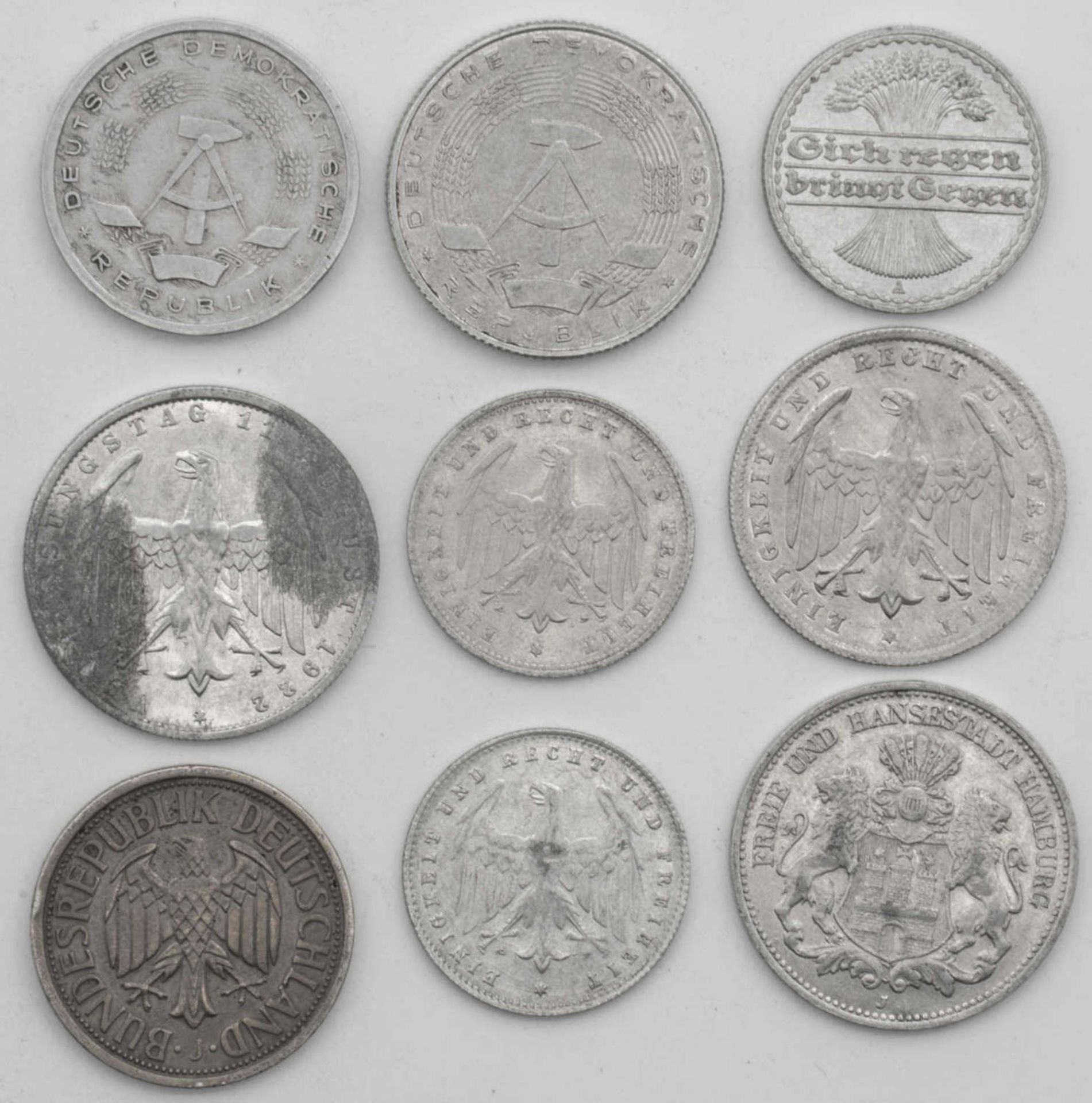 Weimarer Republik 1921/23, Lot Inflationsgeld. Dazu DDR 1956/57 1.- und 2.- Deutsche Mark und BRD - Bild 2 aus 2
