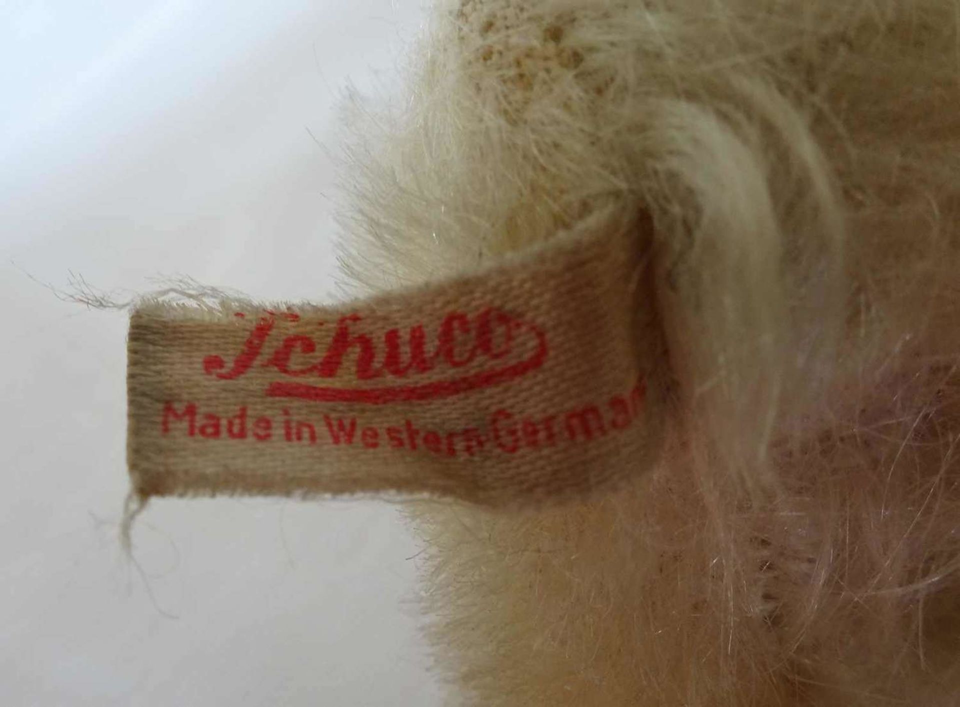 Katze/ Biegekatze mit Glasaugen von Firma SCHUCO aus der Serie Bido-Bello, Label am Fuß, um 1965. - Bild 3 aus 3