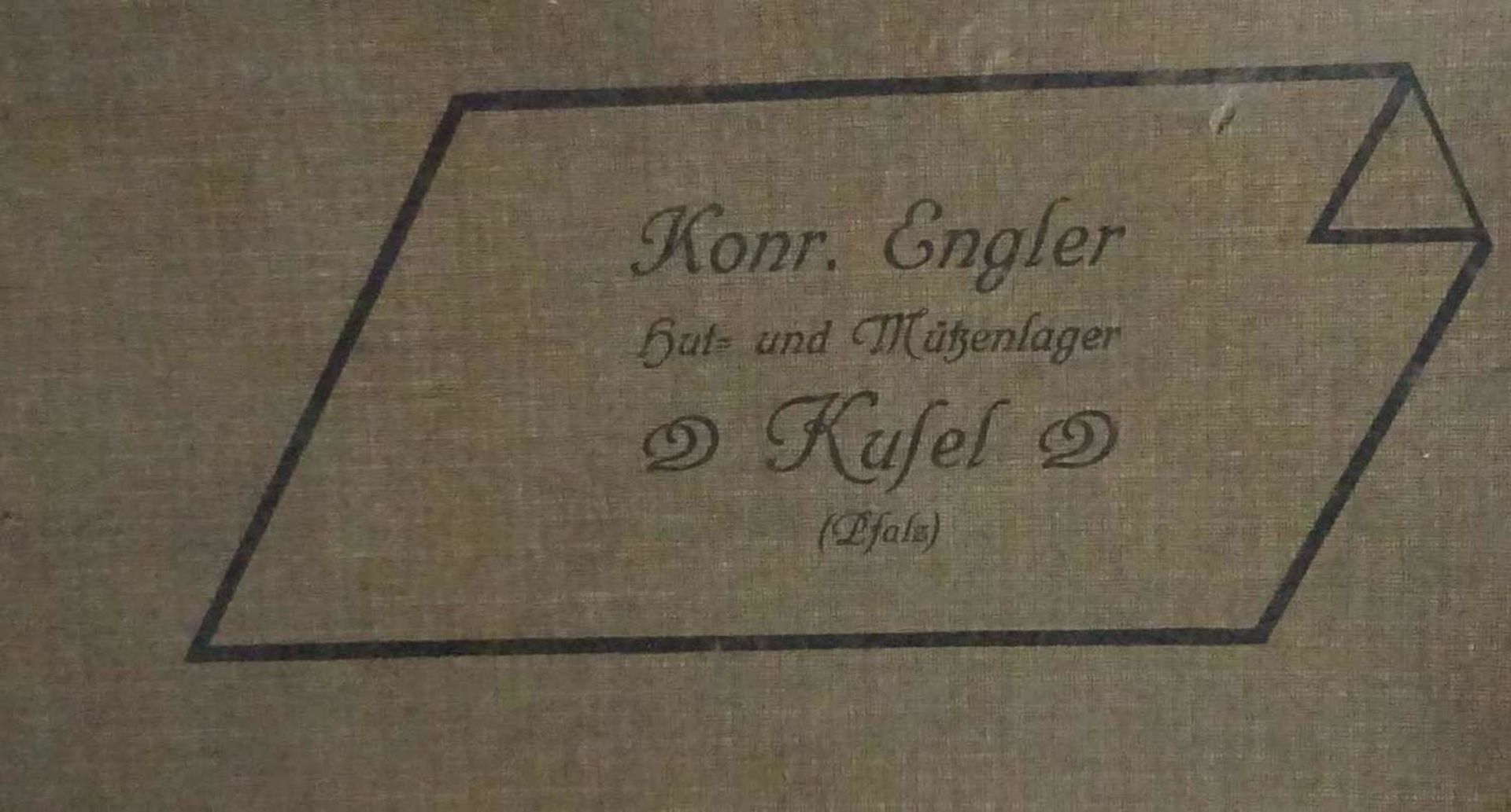 1 Chapeau Claque im Original Karton, Konrad Engler Kusel. Getragener Zustand. - Bild 2 aus 3