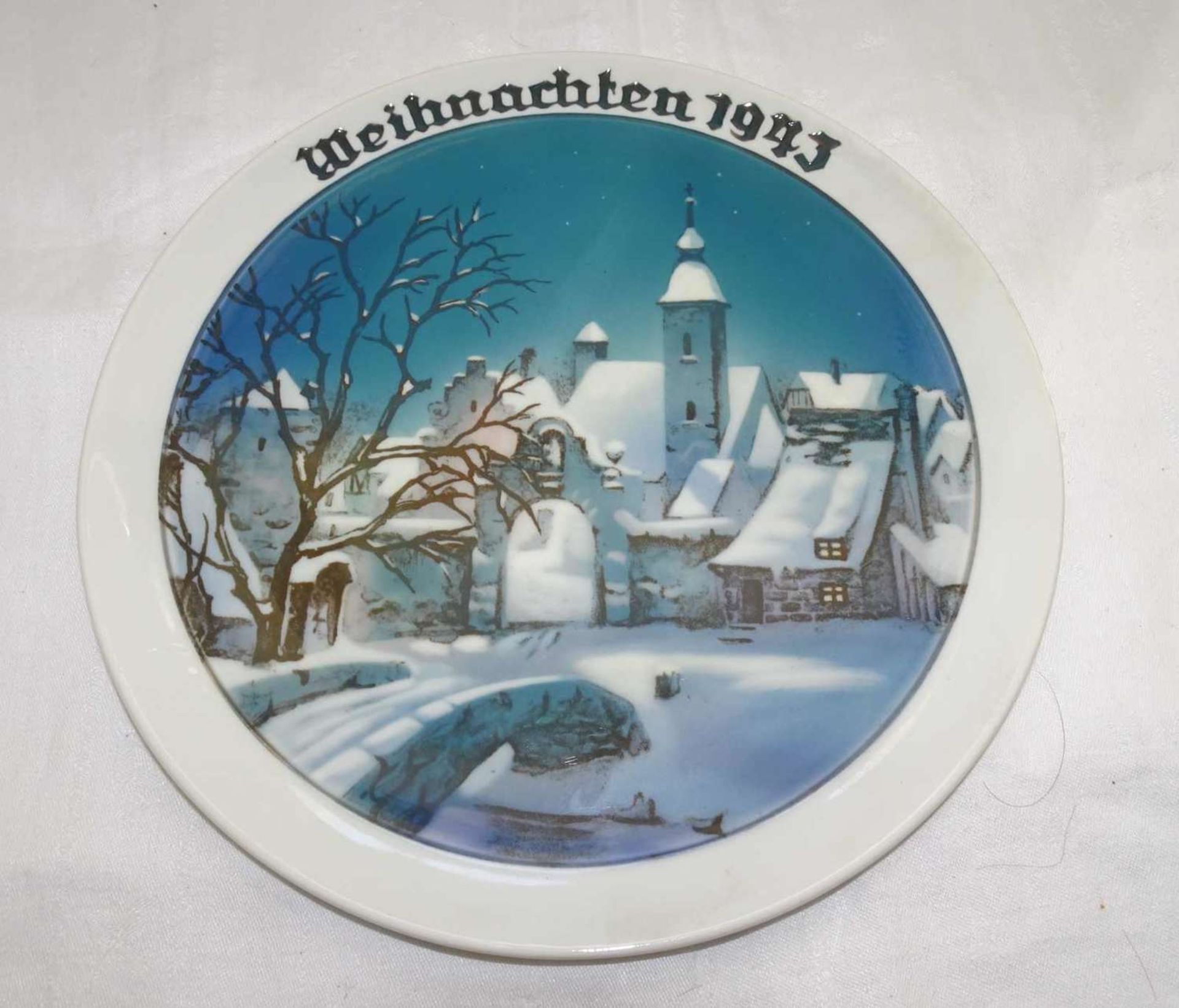 Rosenthal Weihnachtsteller von 1943 "Winteridyll", Entwurf von E. Amadeus Dier. Durchmesser ca. 22