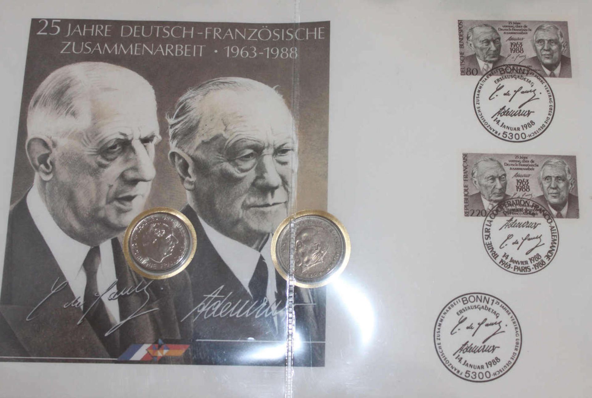 Lot von 18 Numisbriefe ganze Welt, dabei auch Silbermünzen, z.Bsp. Mexiko, etc. Besichtigung