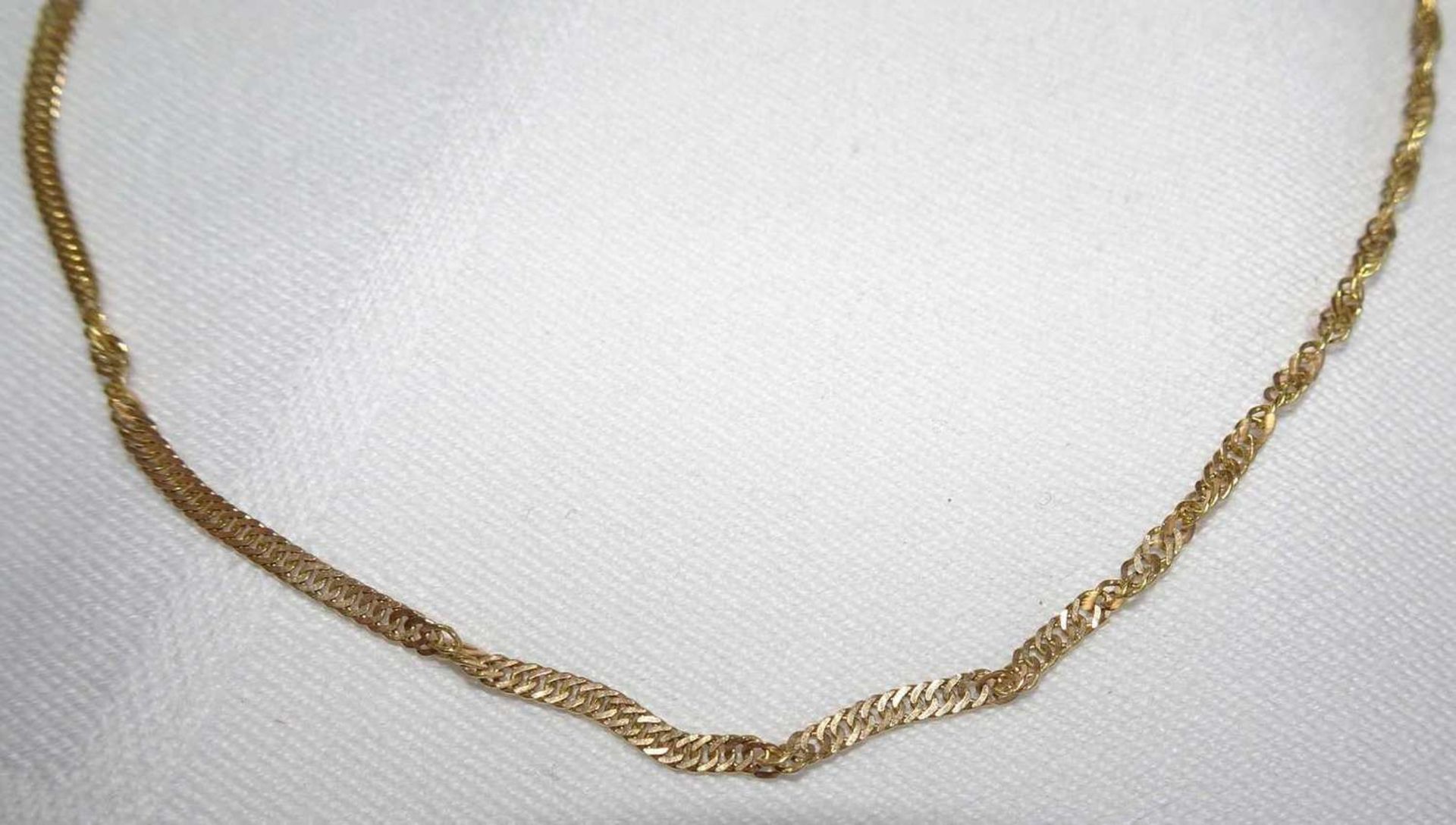 Kette, 750er Gelbgold, Länge ca. 52 cm. Gewicht ca. 3,9 gr. - Bild 2 aus 3