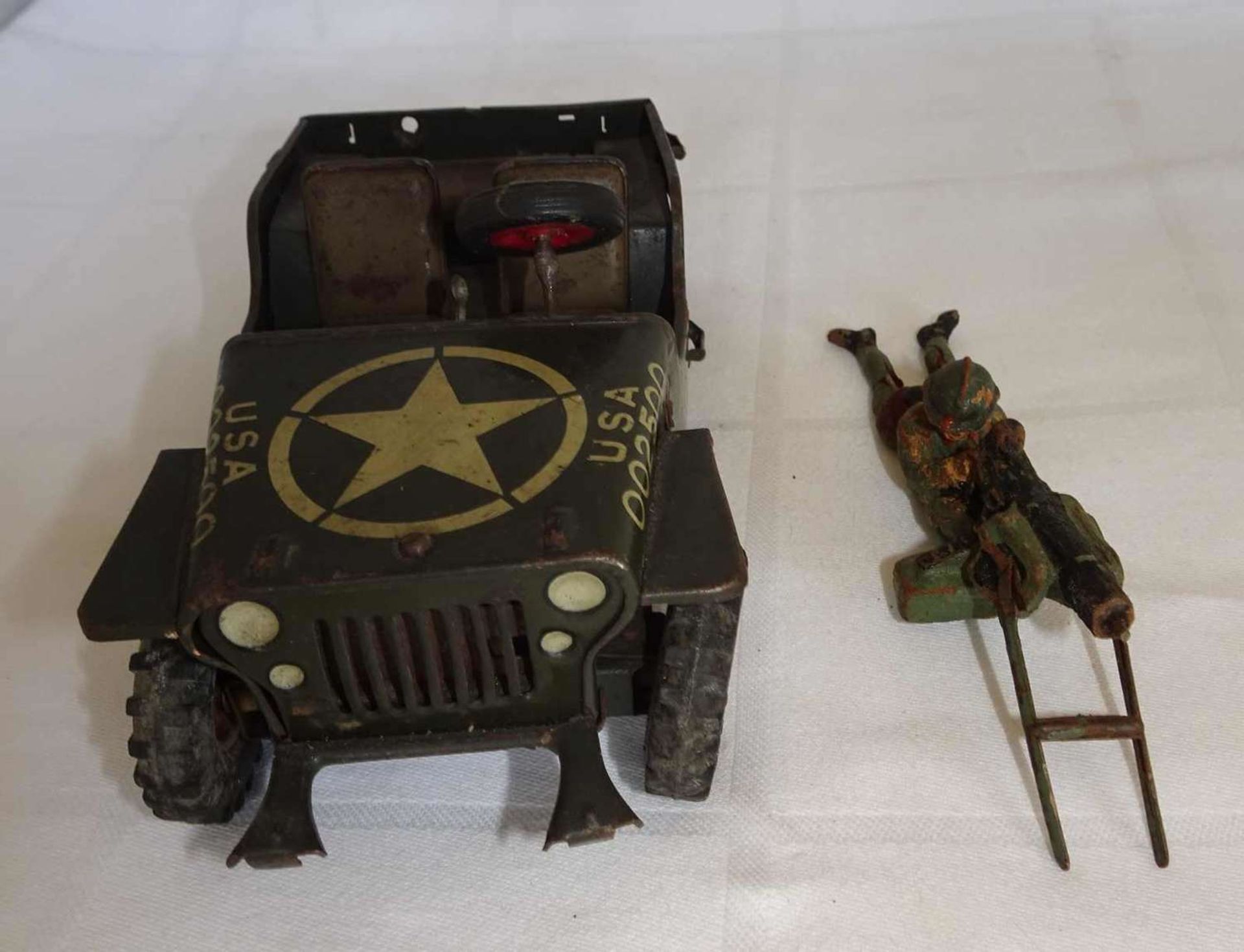 Alter Arnold Blechjeep, USA 002500, Arnold J 2500, US Army 1949. Stark bespielter Zustand, mit - Bild 2 aus 4