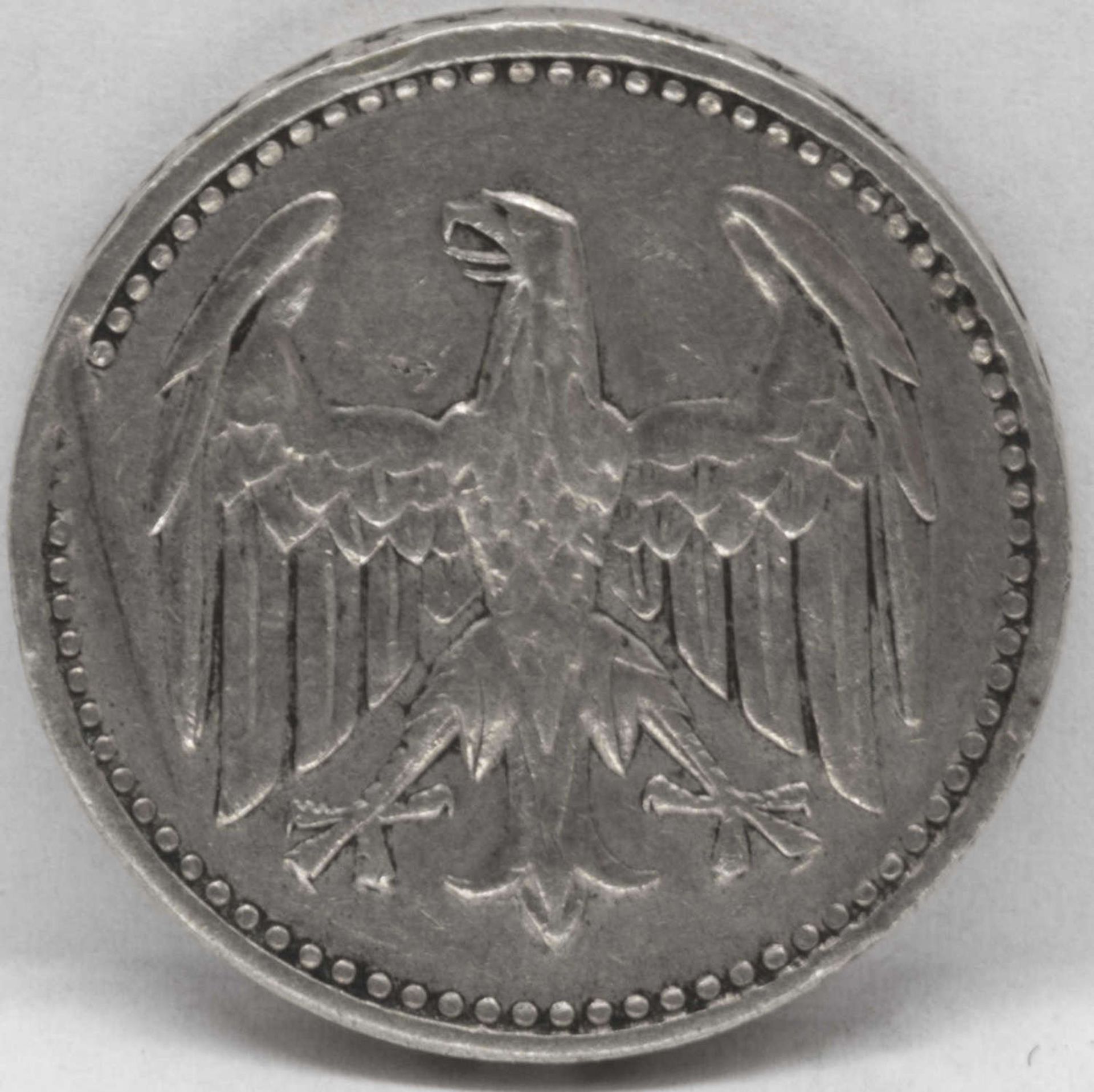 Weimarere Republik 1924 F, 3.- Mark - Silbermünze. Einkerbung links neben Adler. Sonst: ss. - Bild 2 aus 2