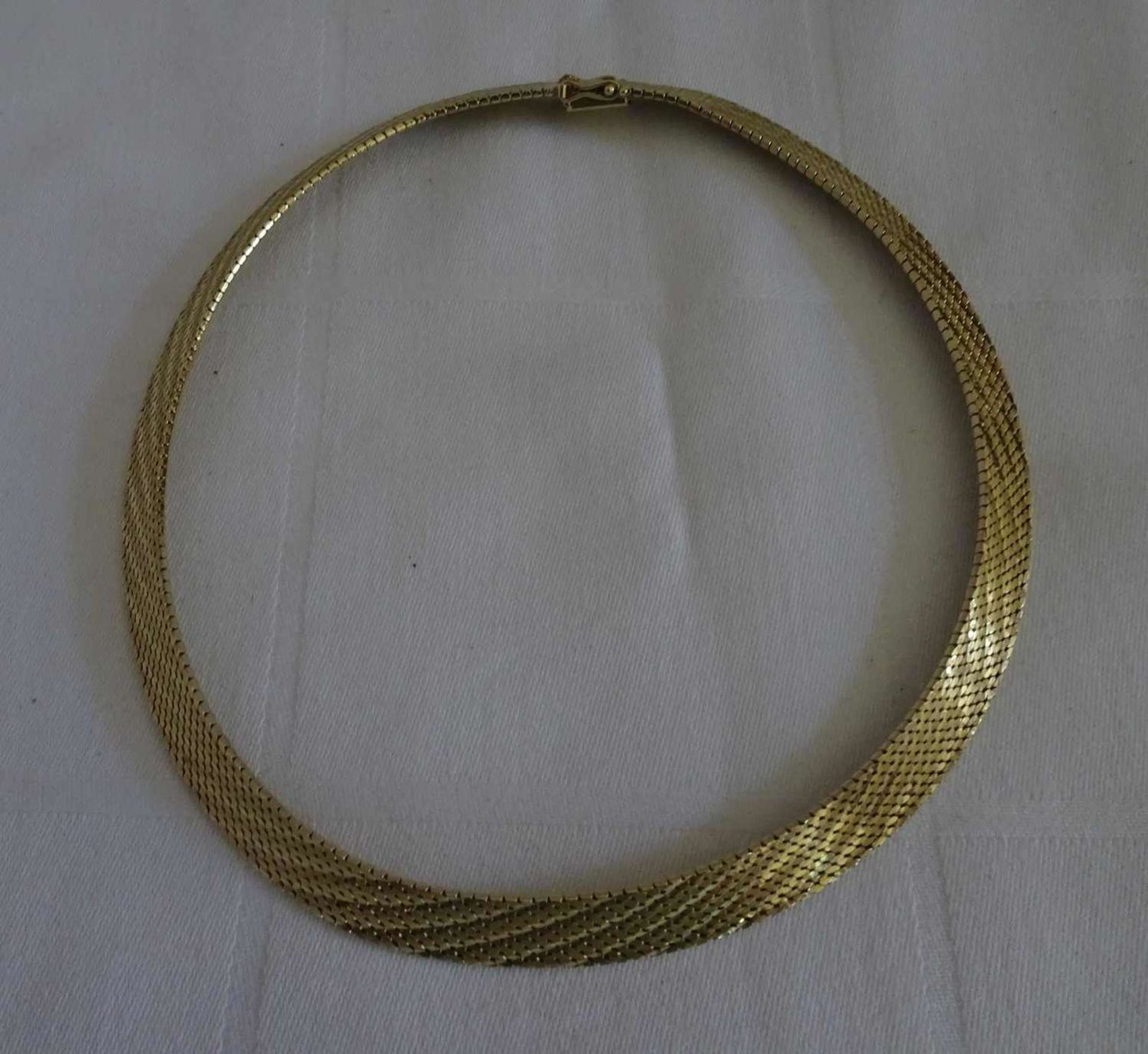 Collier, 585er Gelbgold, Länge ca. 43 cm. Gewicht ca. 73,1 gr.