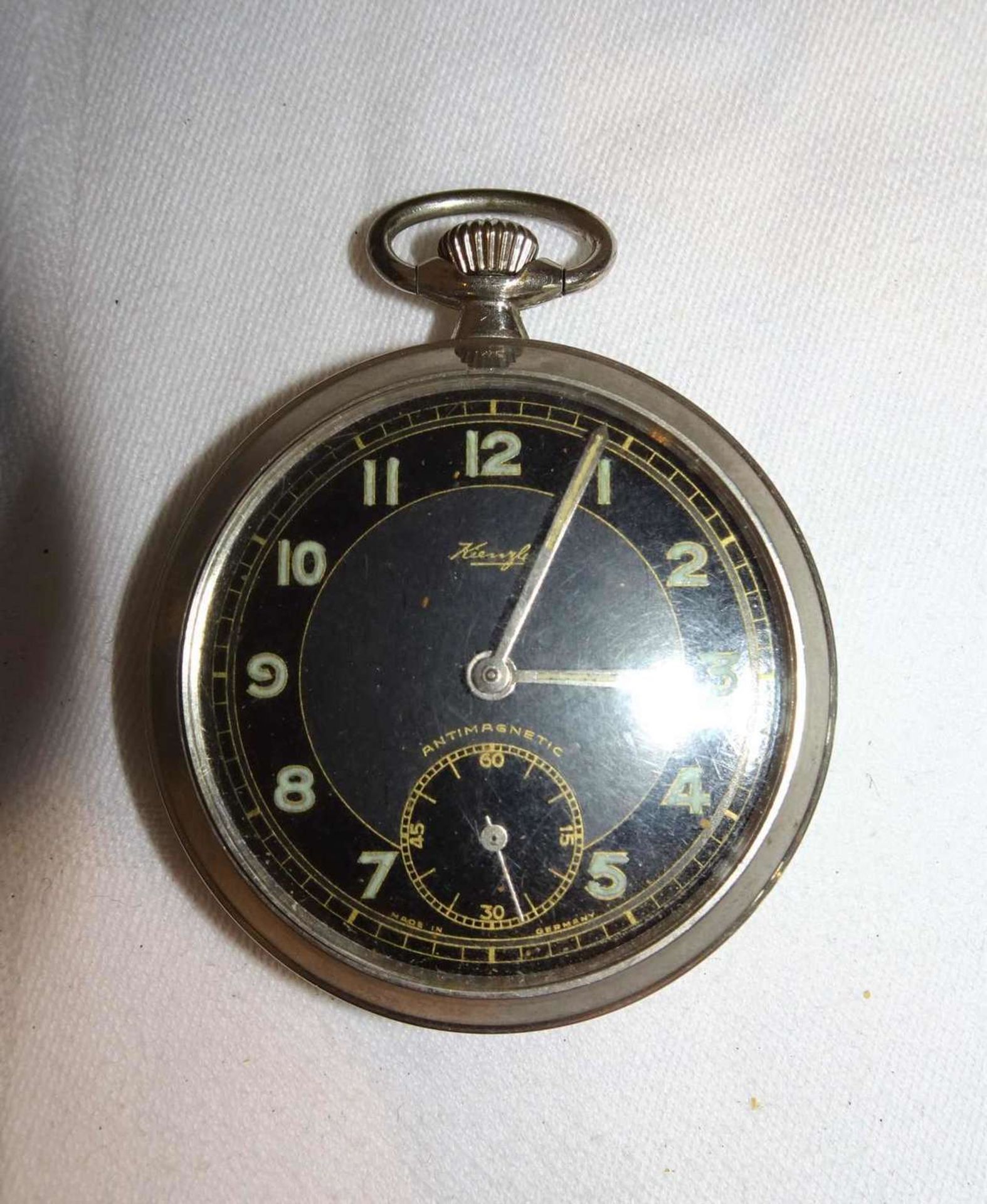 Kienzle Taschenuhr mit Metallgehäuse. Funktion ok. Kienzle pocket watch with metal case. Function