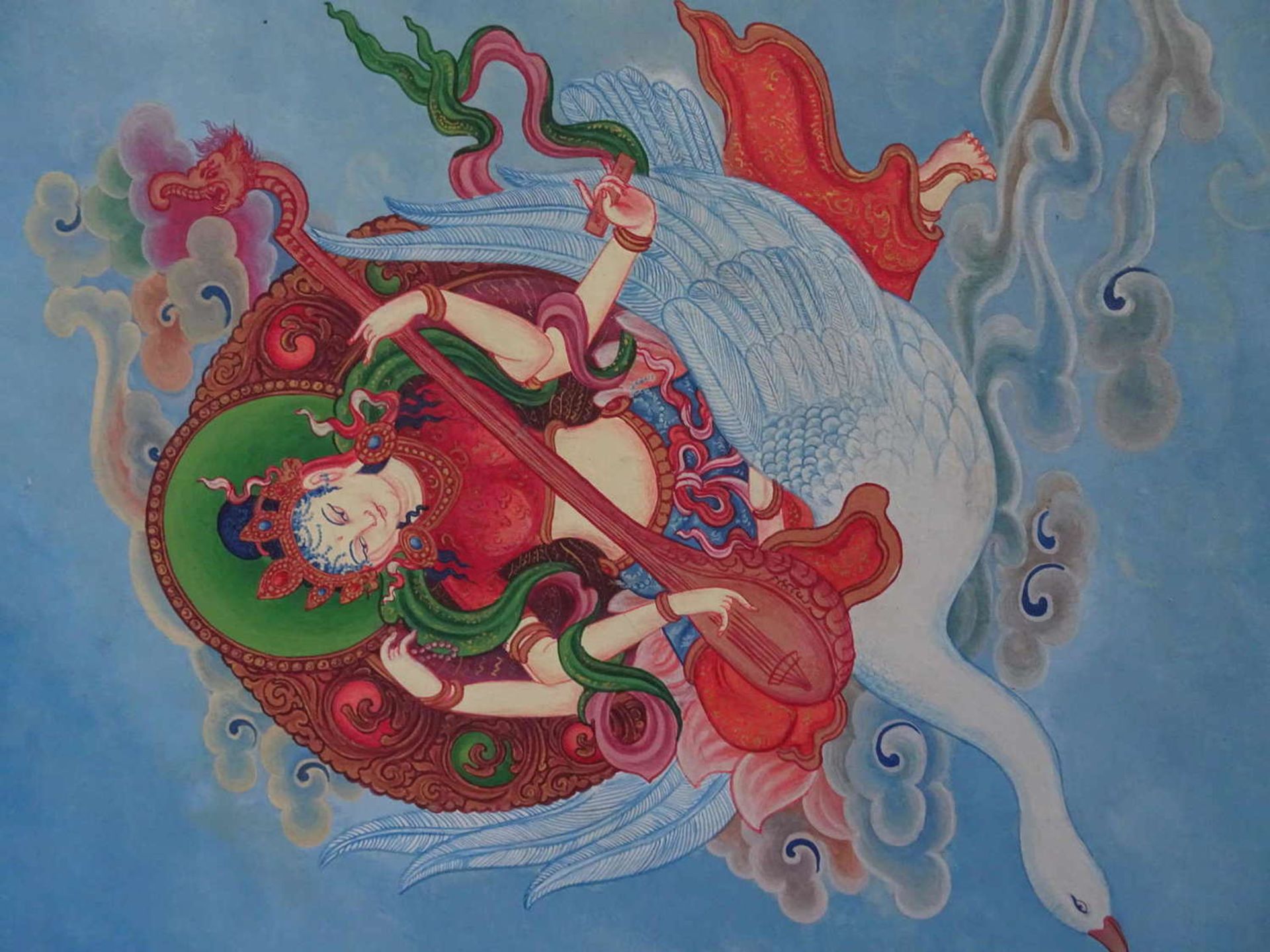 Nepal - Kreidefarben Bild, "Göttin mit Schwan", rechts unten Signatur. Wohl Klostermalerei. Sehr - Bild 2 aus 3