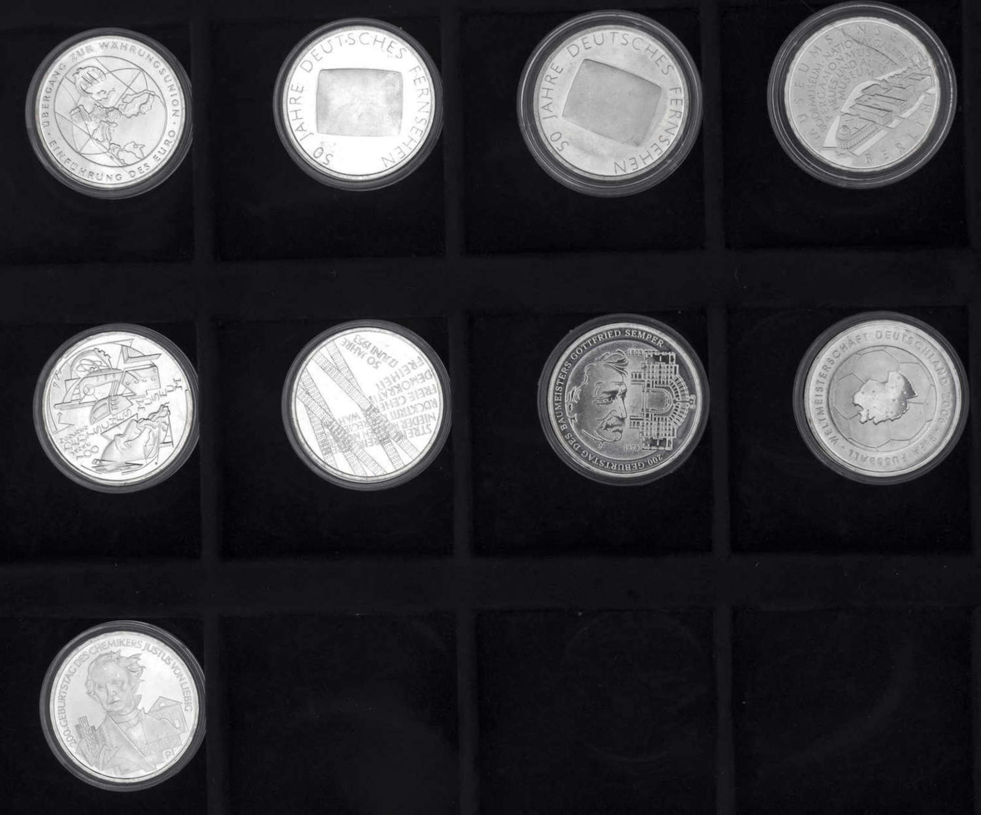 BRD 2002/03, Sammlung 10.- Euro - Silbermünzen "50 Jahre Deutschland". Insgesamt 9 Münzen. Alle in