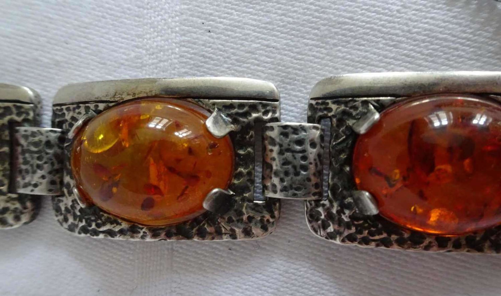 Armband, 925er Silber, besetzt mit Bernstein. Länge ca. 20 cm Bracelet, 925 silver, set with amber. - Bild 3 aus 4