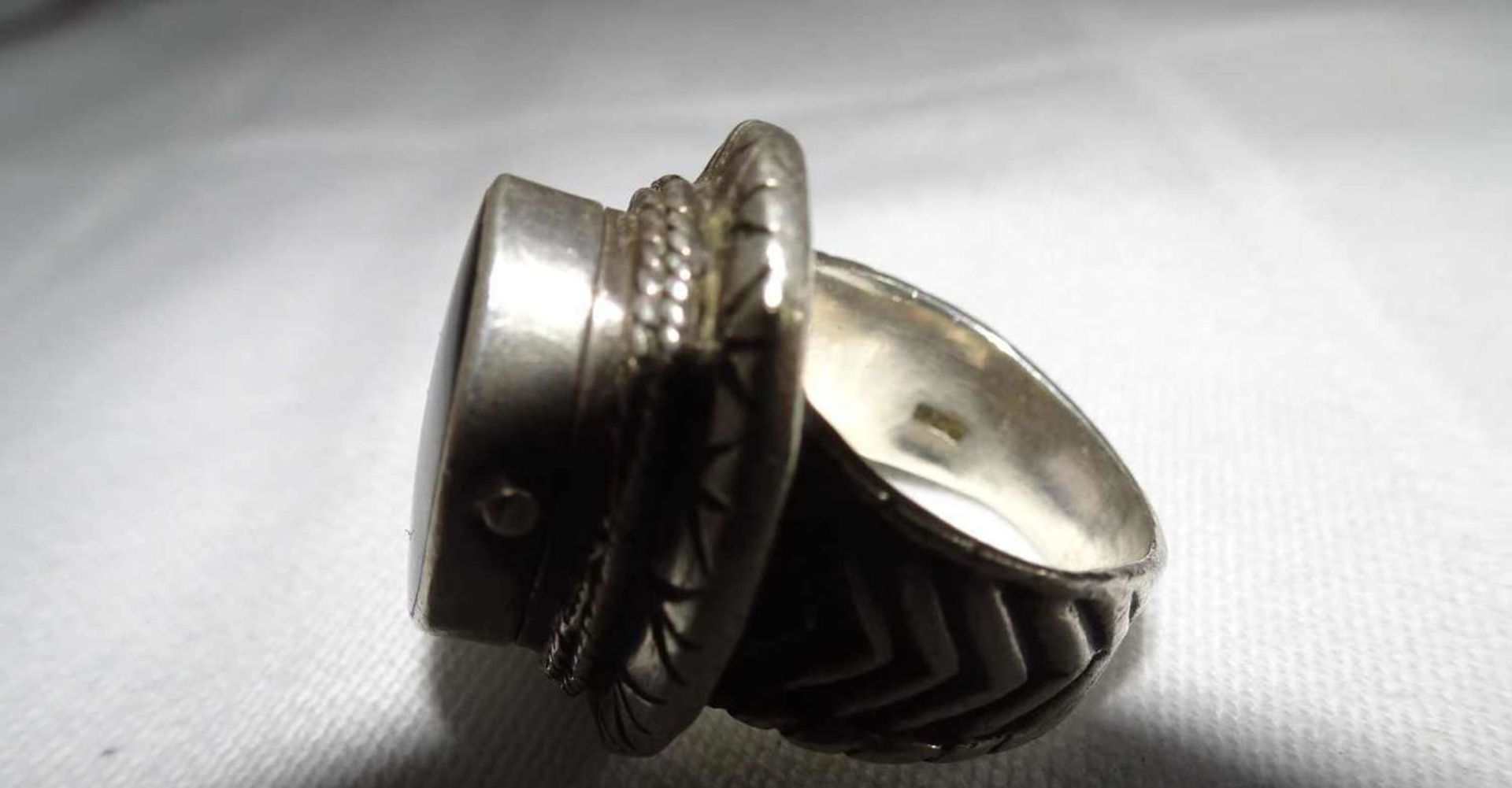 Giftring, 925er Silber, besetzt mit 1 Onyxplatte. Ringgröße ca. 54. Gewicht ca. 16,7 gr, Poison - Image 4 of 4