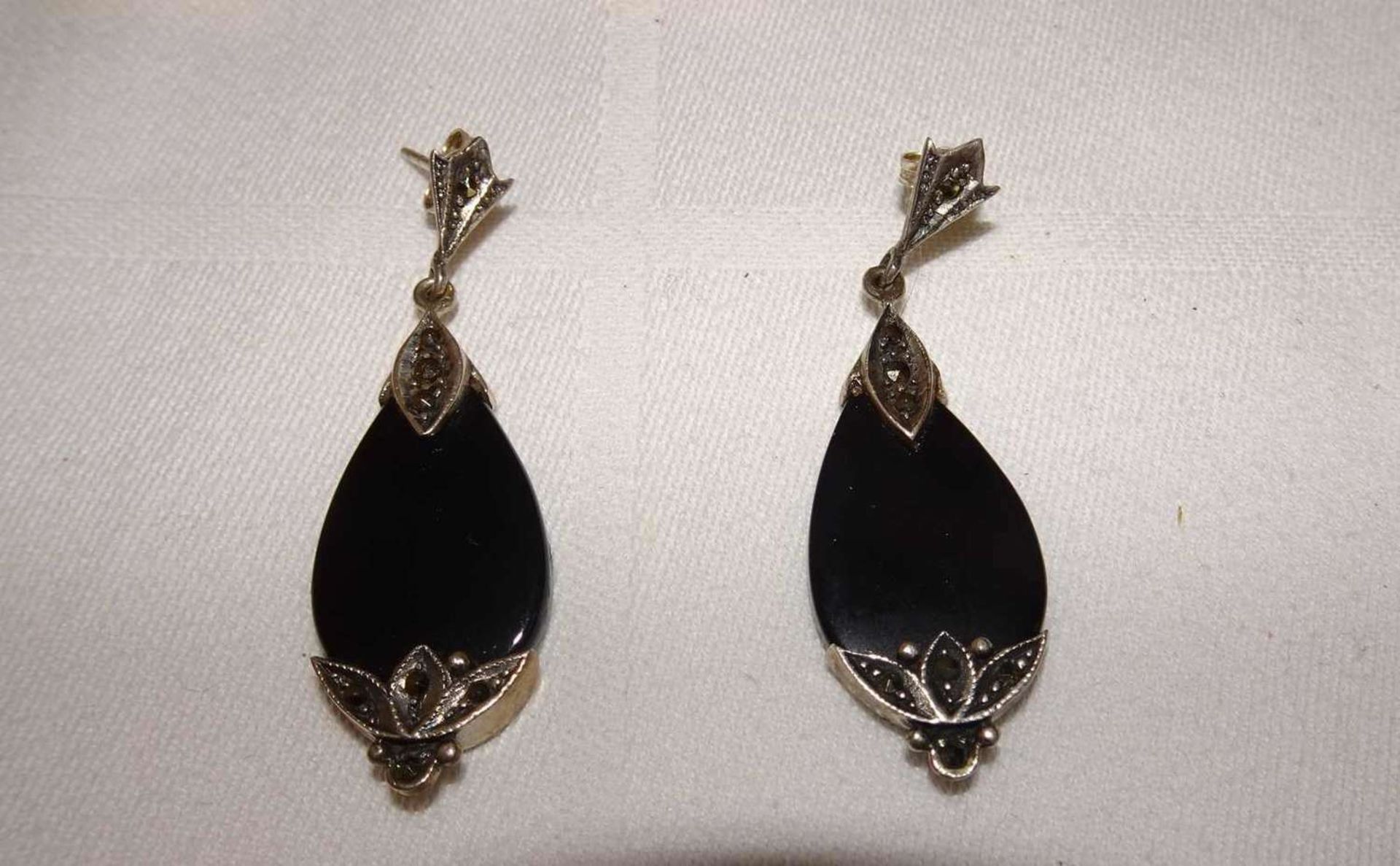 Ohrringe, Jugendstil, Silber, mit Onyx und Markasiten. Earrings, Art Nouveau, silver, with onyx and