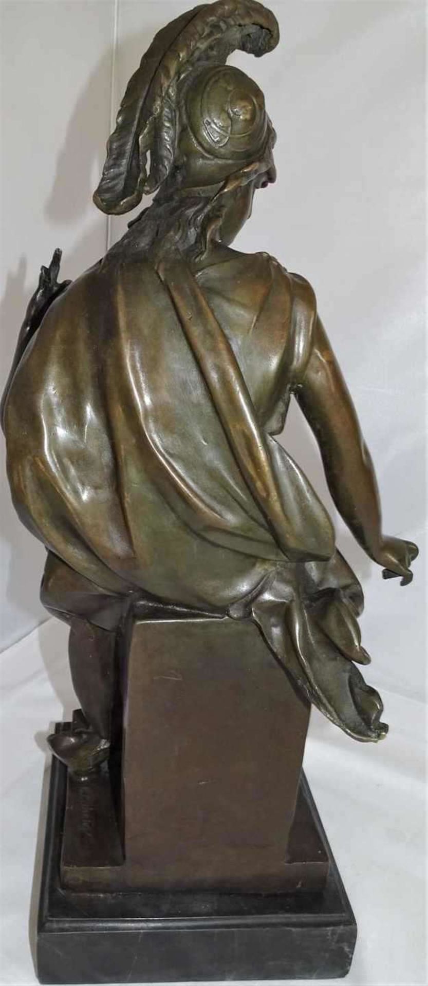 B.C. Zheng (xx), Bronzefigur "Fortuna auf Thron", Maße ohne Sockel: Höhe ca. 40 cm, Breite ca. 14 - Image 4 of 5