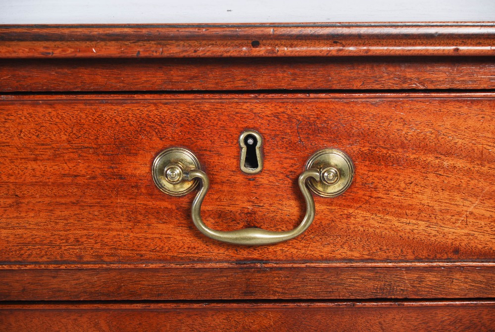 A George III mahogany chest of drawers of neat proportions, the rectangular top with moulded edge - Image 5 of 7