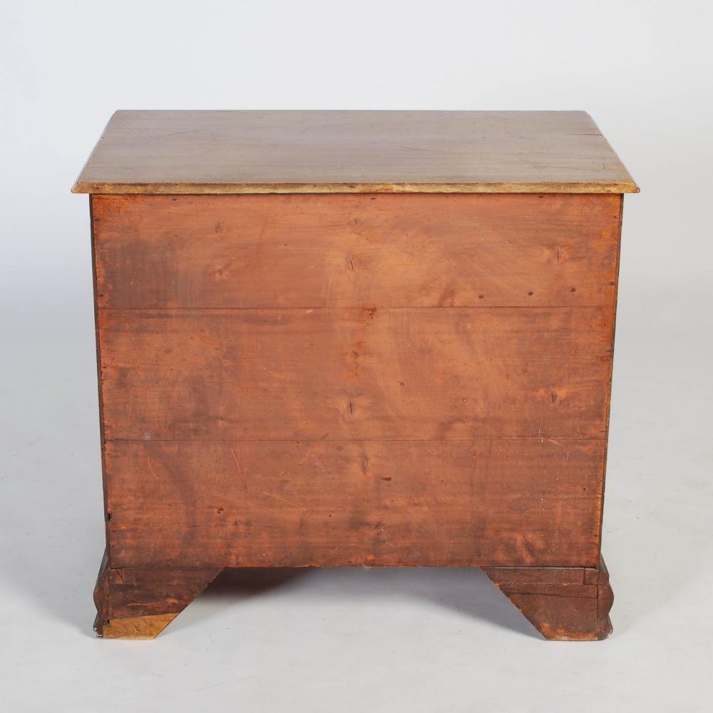 A George III mahogany chest of drawers of neat proportions, the rectangular top with moulded edge - Image 7 of 7