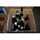 BOX - ASSORTED SPIRITS INCLUDING SACCONES VINTAGE PORT, MARTINI, BAILEYS, BISQUIT COGNAC, NAVY