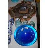 COLLECTION OF ASSORTED ART GLASSWARE AND POLISHED AGATE STONE INCLUDING CAITHNESS ART GLASS DRESSING