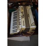 ITALIAN PIANO ACCORDION