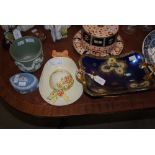 COLLECTION OF MIXED CERAMICS TO INCLUDE CARLTONWARE BLUE LUSTRE TWO HANDLED DISH DECORATED WITH
