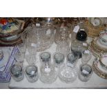 COLLECTION OF ASSORTED GLASSWARE INCLUDING CUT GLASS FRUIT BOWL, CUT GLASS JUGS, SMOKED GLASS