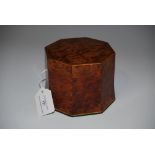 GOOD QUALITY 19TH CENTURY BURR WOOD, BOXWOOD AND EBONY LINED OCTAGONAL SHAPED TEA CADDY