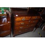 19TH CENTURY WALNUT TWO OVER THREE STRAIGHT FRONT CHEST OF DRAWERS SUPPORTED ON BUN FEET