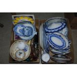 TWO BOXES - ASSORTED CERAMICS INCLUDING BLUE AND WHITE TRANSFER PRINTED DINNER WARES, TRANSFER