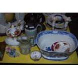 ASSORTED CERAMICS INCLUDING BLUE AND WHITE TRANSFER PRINTED TUREEN, PAIR OF COALPORT WHITE, FLORAL