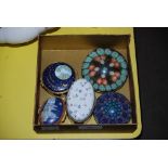 THREE ENAMELLED TRINKET BOXES - TWO BY HALCYON PLUS ONE OTHER, TOGETHER WITH TWO SCOTTISH MILLIFIORI