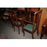 EARLY 20TH CENTURY MAHOGANY EXTENDING DINING TABLE, FOUR DINING CHAIRS AND A SIDEBOARD