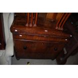 CONTINENTAL MAHOGANY CHEST OF THREE DRAWERS