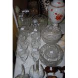 ASSORTED GLASSWARE INCLUDING DECANTER AND STOPPER WITH SIX MATCHING STEMMED WINE GLASSES, CUT