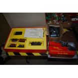 COLLECTION OF TRIANG 00-GAUGE RAILWAY ITEMS INCLUDING FREIGHT TRAIN SET WITH BOXED WAGONS, SPARE